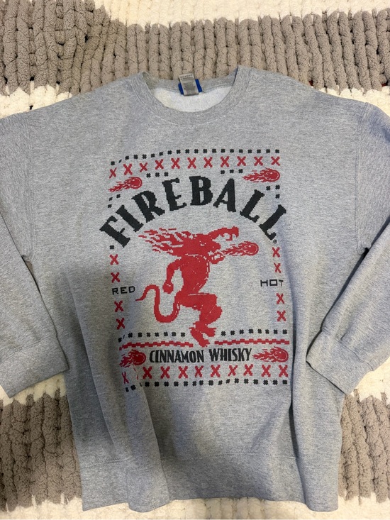 Tops - Women’s Fireball Crewneck size large